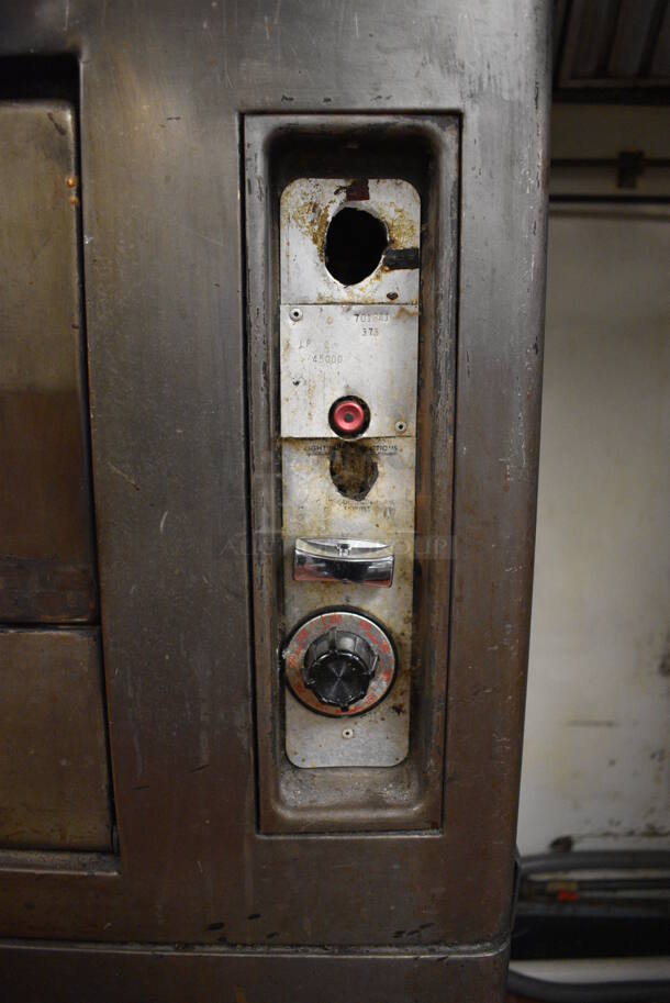 2 Vulcan Stainless Steel Commercial Natural Gas Powered Pizza Ovens. Model 7018A1 and 7019A1. 50,000 BTU. 60x42x65. 2 Times Your Bid! Unit Was In Working Condition When Restaurant Closed. (kitchen) - Image 3 of 9