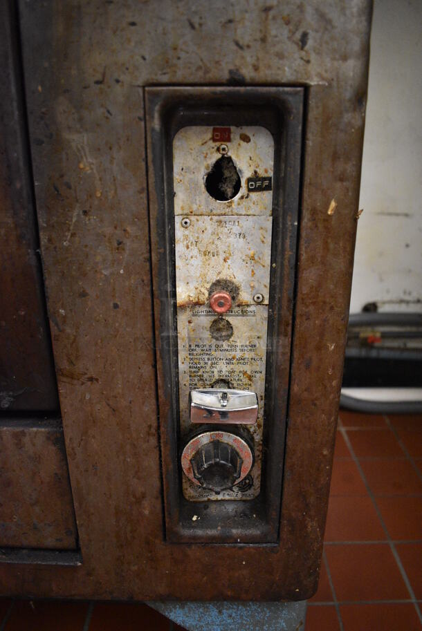 2 Vulcan Stainless Steel Commercial Natural Gas Powered Pizza Ovens. Model 7018A1 and 7019A1. 50,000 BTU. 60x42x65. 2 Times Your Bid! Unit Was In Working Condition When Restaurant Closed. (kitchen) - Image 4 of 9