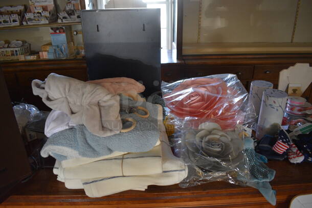 ALL ONE MONEY! Lot of Various Items Including Plastic Hangers, Necklace Mannequin Stands! BUYER MUST REMOVE. (yellow clothing store) - Image 6 of 8