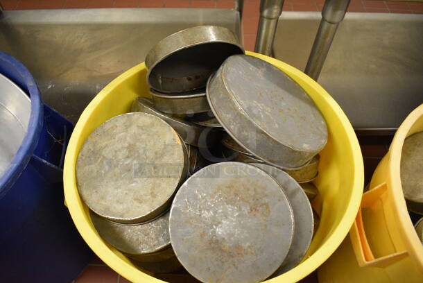 ALL ONE MONEY! Lot of Metal Round Baking Pans in Yellow Poly Trash Can! Includes 8.5x8.5x1.5. (bakery kitchen) - Image 3 of 4