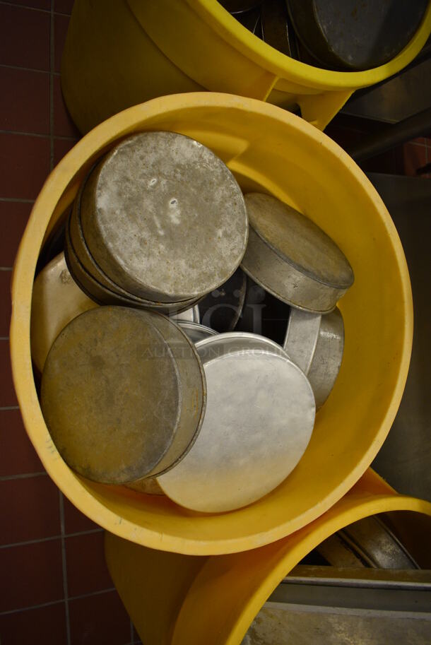 ALL ONE MONEY! Lot of Metal Round Baking Pans in Yellow Poly Trash Can! Includes 8.25x8.25x2. (bakery kitchen) - Image 2 of 4