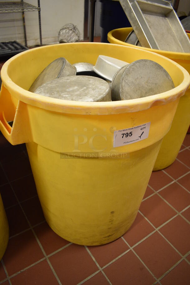 ALL ONE MONEY! Lot of Metal Round Baking Pans in Yellow Poly Trash Can! Includes 8.25x8.25x2. (bakery kitchen) - Image 3 of 4