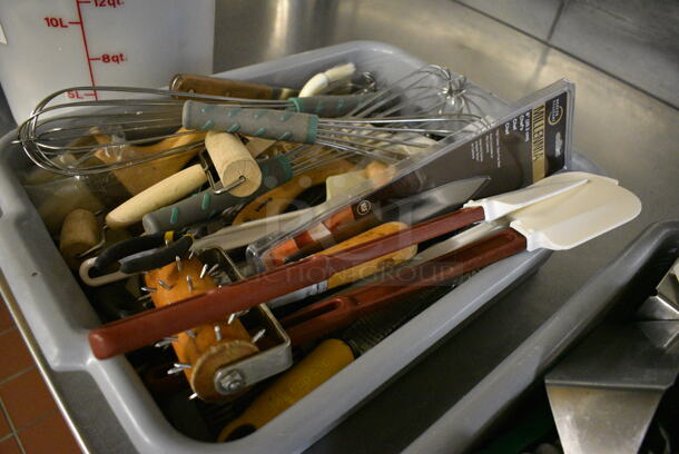 ALL ONE MONEY! Lot of Various Metal Utensils Including Whisks and Dough Docker in Gray Poly Bus Bin! 21.5x15x5. (bakery kitchen) - Image 4 of 6