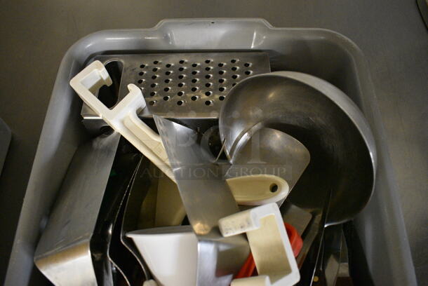 ALL ONE MONEY! Lot of Various Mertal Utensils Including Spatulas, Grater and Ladle in Gray Poly Bus Bin! 21.5x15x5. (bakery kitchen) - Image 2 of 5