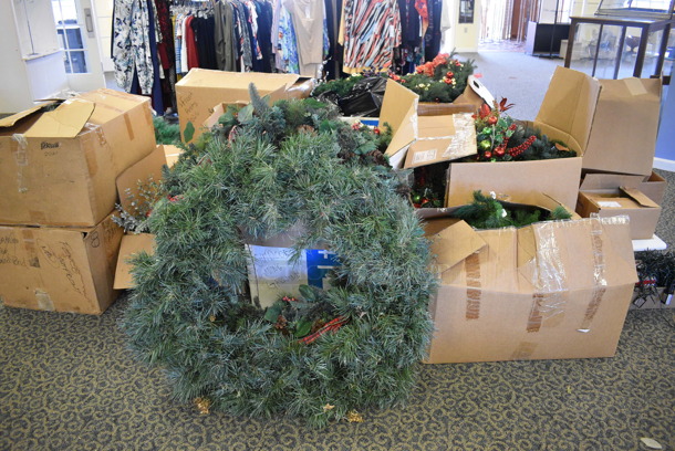 ALL ONE MONEY! Lot of Various Christmas Decorations! BUYER MUST REMOVE. (yellow clothing store) - Image 3 of 7