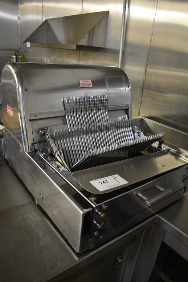 Berkel Model MB1/2 Stainless Steel Commercial Countertop Bread Loaf Slicer. 115 Volts, 1 Phase. 24x26x18. Unit Was In Working Condition When Restaurant Closed. (bakery kitchen) - Image 2 of 6