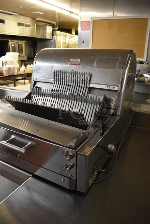 Berkel Model MB1/2 Stainless Steel Commercial Countertop Bread Loaf Slicer. 115 Volts, 1 Phase. 24x26x18. Unit Was In Working Condition When Restaurant Closed. (bakery kitchen) - Image 5 of 6