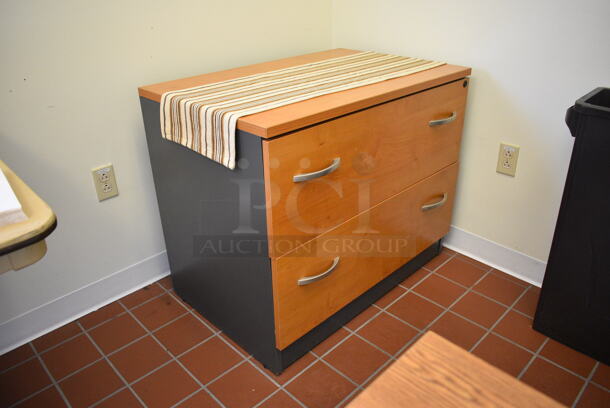 ALL ONE MONEY! Lot of Various Office Items Including Desk, Table, Chairs, Filing Cabinet, Bookshelf. BUYER MUST REMOVE. Desk 60x30x29.5. (bakery kitchen - office) - Image 3 of 7