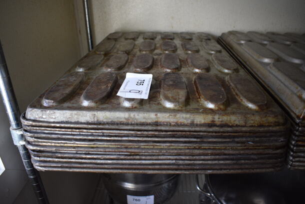 9 Metal 24 Oval Well Baking Pans. 17x28x1.5. 9 Times Your Bid! (bakery kitchen) - Image 3 of 3