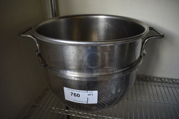 D30 Stainless Steel Commercial 30 Quart Mixing Bowl. 19.5x15.5x13.5. (bakery kitchen)