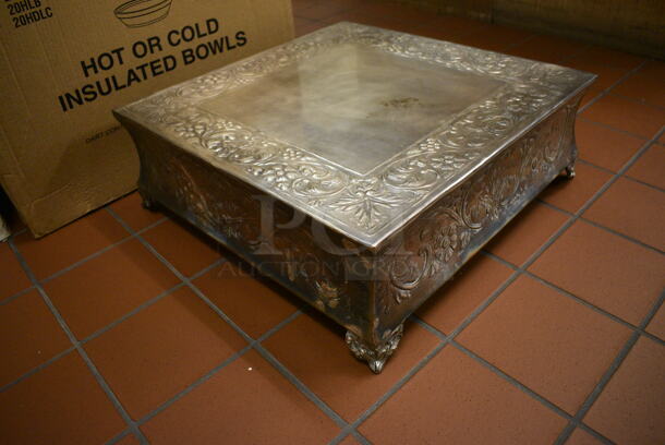 Stainless Steel Cake Stand. 20x20x7. (icing kitchen) - Image 3 of 3