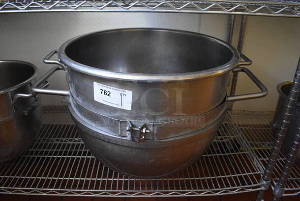 Hobart VML-80 Stainless Steel Commercial 80 Quart Mixing Bowl. 31x22x18.5. (bakery kitchen)