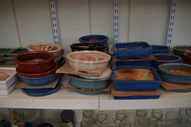 ALL ONE MONEY! Shelf Lot of Various Items Including Flower Pots! BUYER MUST REMOVE. Shelf: 167x12. (greenhouse) - Image 5 of 8