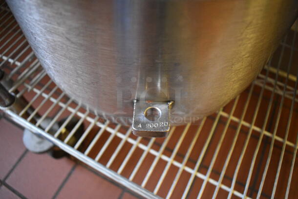 Hobart A20020 Stainless Steel Commercial 20 Quart Mixing Bowl. 14x14x11.5. (bakery kitchen) - Image 4 of 6