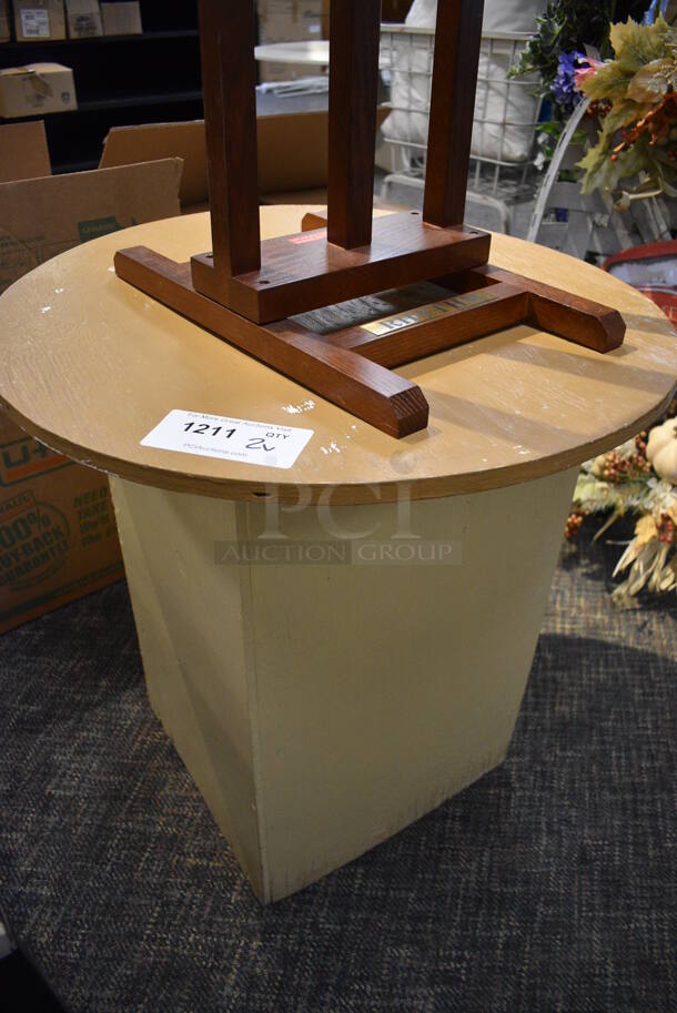 2 Wooden Items; Rack and Round Table. 24x24x24, 10x16x30. 2 Times Your Bid! (garden center) - Image 2 of 3