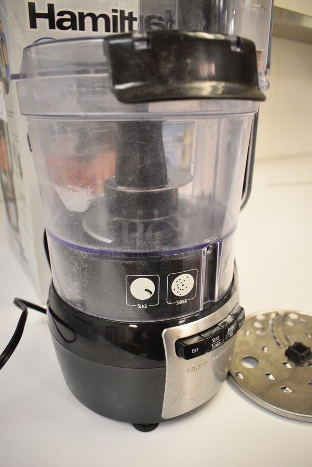 IN ORIGINAL BOX! Hamilton Beach Metal Countertop Food Processor w/ Bowl and S Blade. 8.5x8.5x17. Unit Was In Working Condition When Restaurant Closed. (icing kitchen) - Image 3 of 3