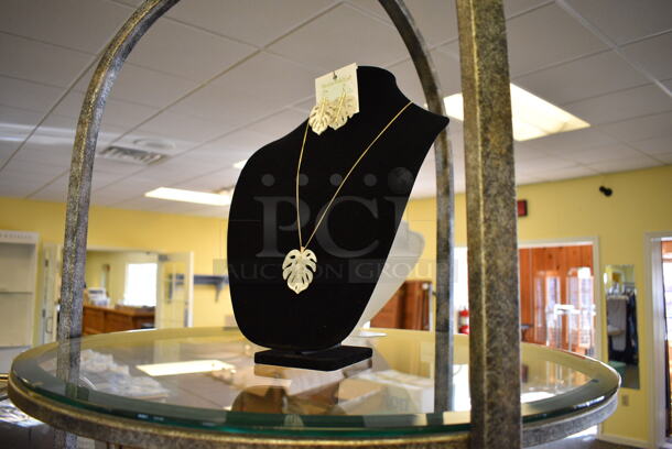 Metal and Wooden Shelving Unit w/ Glass Shelves and Jewelry. BUYER MUST REMOVE. 32x32x88. (yellow clothing store) - Image 5 of 6