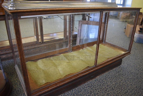 Glass Merchandising Case w/ Small Top Case. BUYER MUST REMOVE. 48x27x13, 73x26x42. (yellow clothing store) - Image 3 of 5