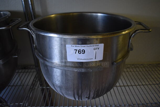 30SST Stainless Steel Commercial 30 Quart Mixing Bowl. 19.5x15.5x13.5. (bakery kitchen)