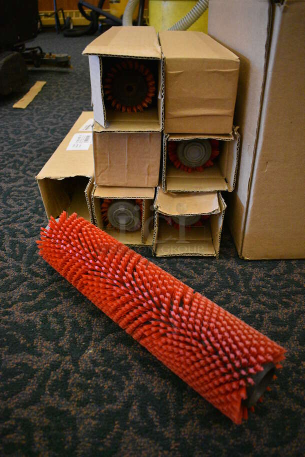 ALL ONE MONEY! Lot of Various Floor Cleaning Machine Parts / Rollers! (ballroom) - Image 4 of 4