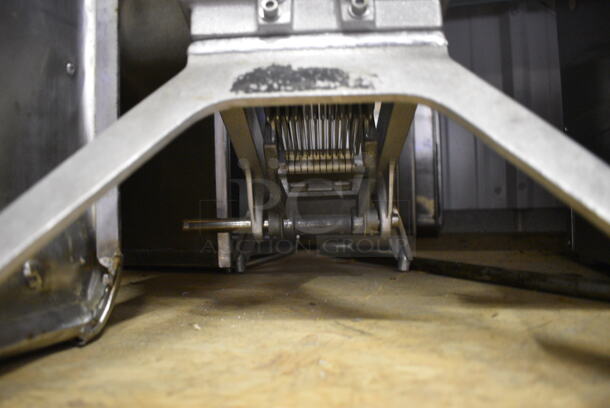 3 Various Countertop Items; 2 Wedger Pieces and Lettuce Head Cutter. Includes 9x9x15. 3 Times Your Bid! (warehouse) - Image 4 of 4