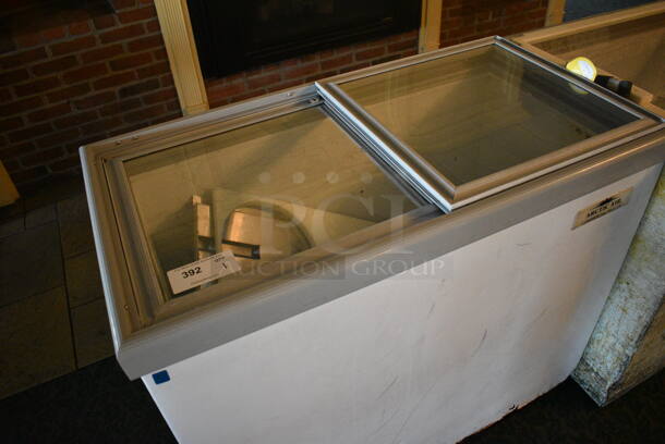 Arctic Air Model ST09G2 Metal Commercial Freezer w/ 2 Sliding Lids on Commercial Casters. 115 Volts, 1 Phase. 42x22.5x37. Unit Was In Working Condition When Restaurant Closed. (main dining room) - Image 5 of 7