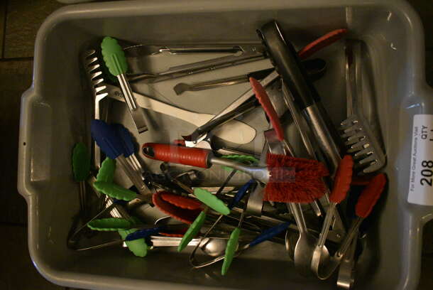 ALL ONE MONEY! Lot of Various Metal Tongs in Gray Poly Bus Bin. 15x22x5. (buffet) - Image 4 of 5