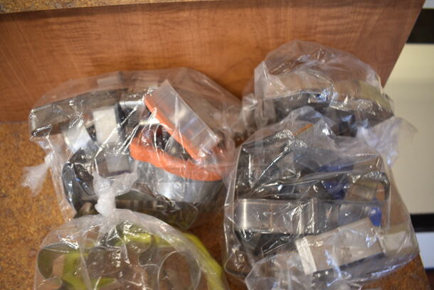 ALL ONE MONEY! Lot of 7 Bags of Various Metal Cookie Cutters! (gift shop) - Image 2 of 4