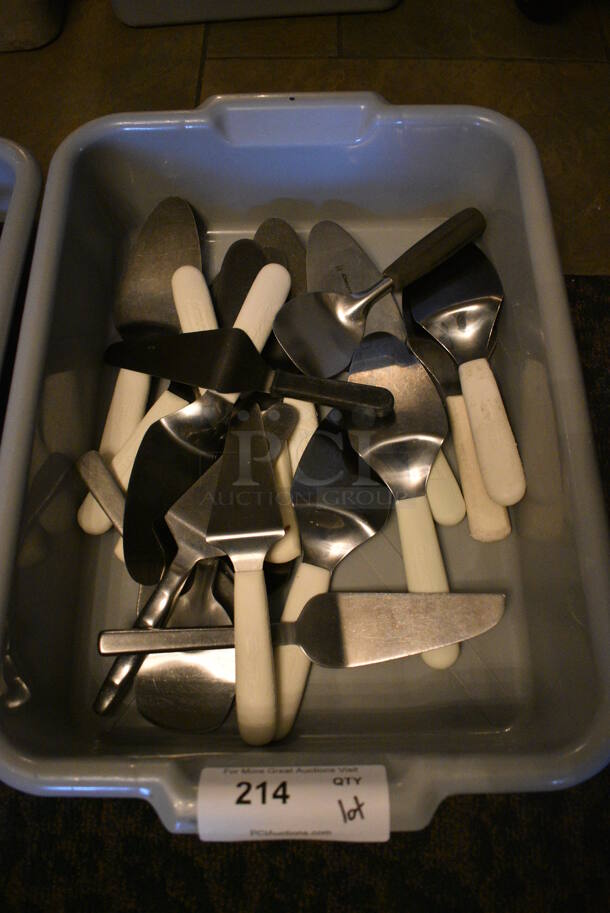 ALL ONE MONEY! Lot of Lifters and Spades in Gray Poly Bus Bin! 15x22x5. (buffet)