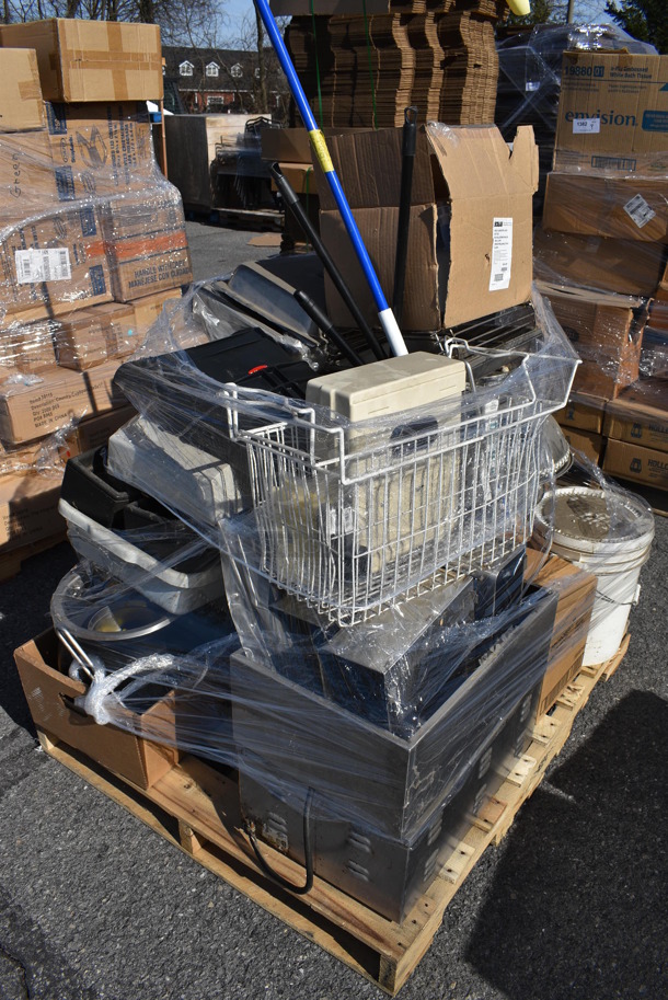 ALL ONE MONEY! Pallet Lot of Various Items Including Chafing Dish, White Baskets and Food Warmers. (warehouse) - Image 4 of 6