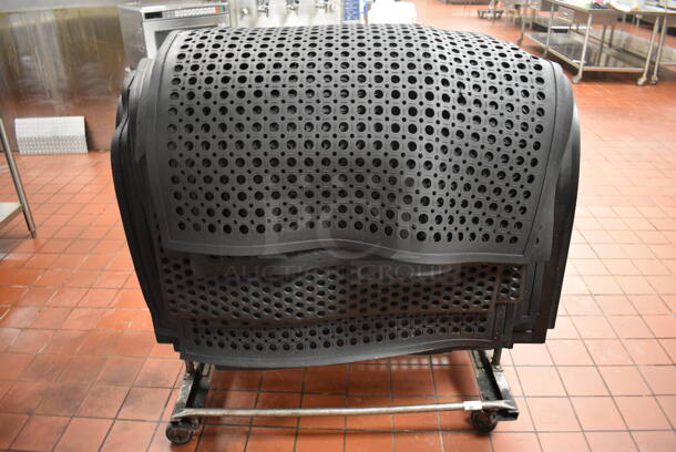 Metal Commercial Rack w/ 28 Black Anti Fatigue Floor Mats on Commercial Casters. 42x28x41 Cart. (kitchen) - Image 5 of 5