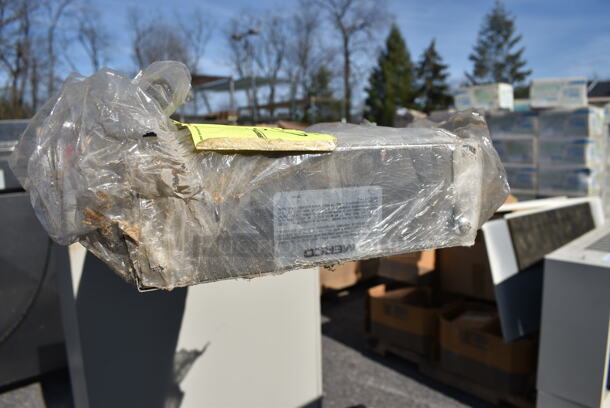 ALL ONE MONEY! Lot of Nordyne Model B6BMM024K-A Blower and Metal Pieces. Includes 72x8x2.5, 44x14.5x22.5. (warehouse) - Image 3 of 7