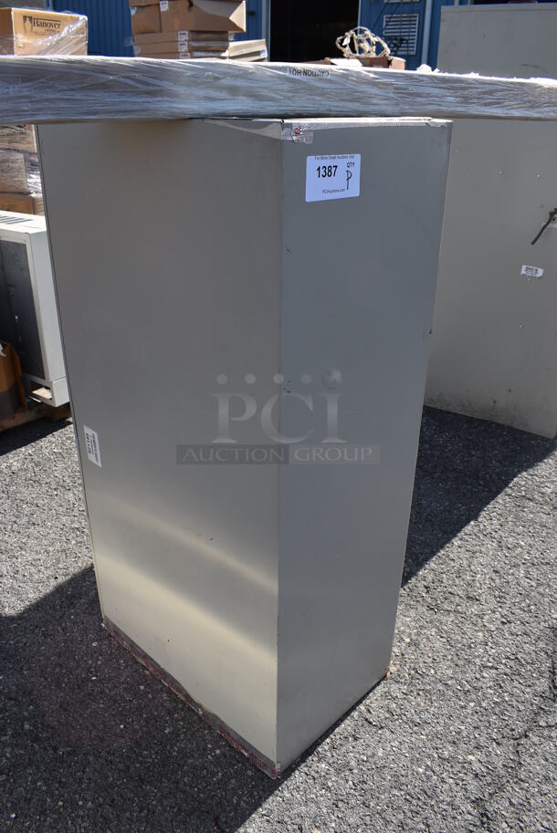 ALL ONE MONEY! Lot of Nordyne Model B6BMM024K-A Blower and Metal Pieces. Includes 72x8x2.5, 44x14.5x22.5. (warehouse) - Image 6 of 7