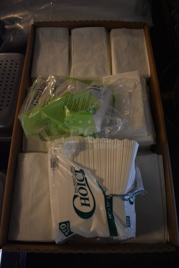 ALL ONE MONEY! Lot of Napkins! 8x4. (main dining room)