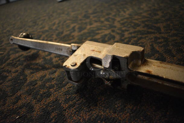Metal Commercial Can Opener. 9x3x17. (main dining room) - Image 2 of 3