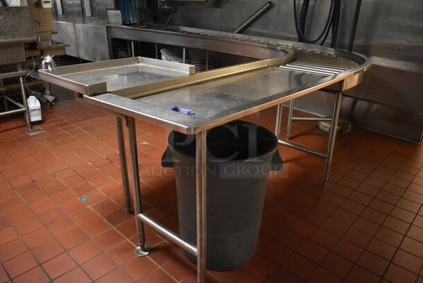 Stainless Steel Commercial Clean Side Right Side Conveyor Dish Table. BUYER MUST REMOVE. Goes GREAT w/ Lots 74 and 75! 168x121x38. (kitchen) - Image 4 of 4
