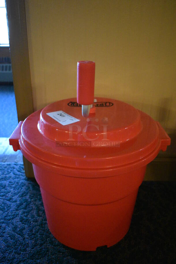 Chef Master Red Poly Lettuce Spinner Salad Spinner. 18x16x23. (buffet) - Image 1 of 4