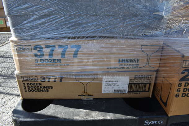 ALL ONE MONEY! Pallet Lot of Various Items Including Various BRAND NEW IN BOX Glassware. (warehouse) - Image 7 of 8
