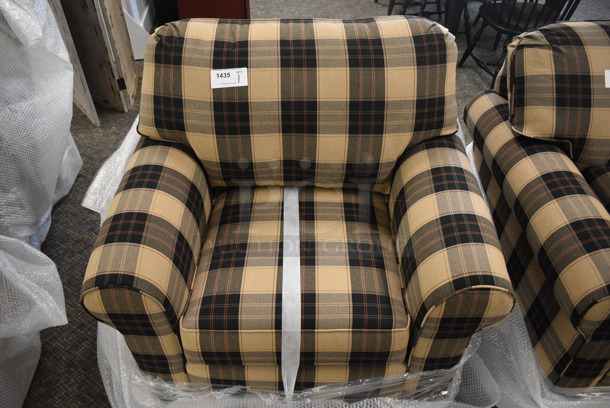 BRAND NEW! Lancer Tan and Black Patterned Plaid Chair. 40x35x37.(garden center) - Image 4 of 4