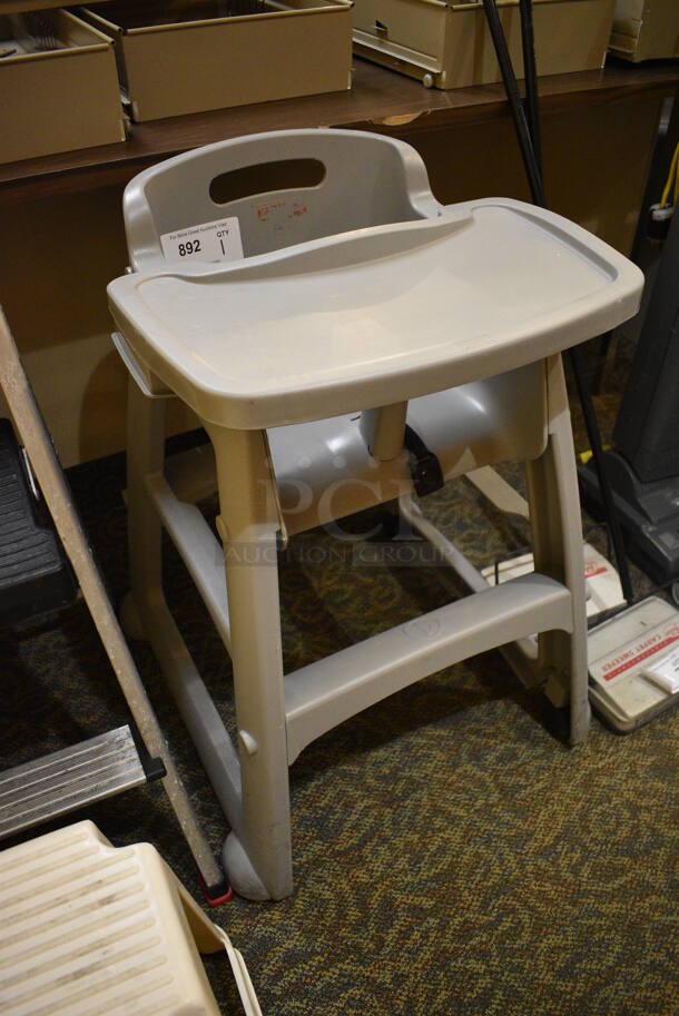 Rubbermaid Gray Poly High Chair on Commercial Casters. 22x23x30. (gift shop) - Image 4 of 4