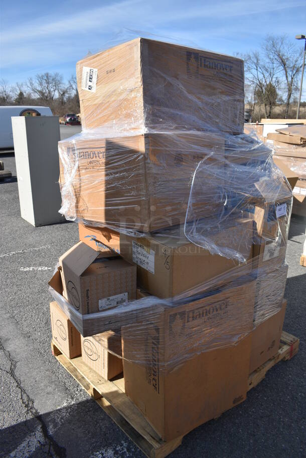 ALL ONE MONEY! Pallet Lot of Various Items Including NEW Lighting. (warehouse) - Image 5 of 5