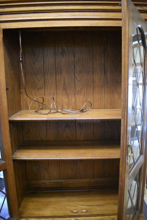 Wooden Cabinet w/ 2 Doors, Drawer and Under Shelf. 34x18x80. (gift shop) - Image 4 of 7