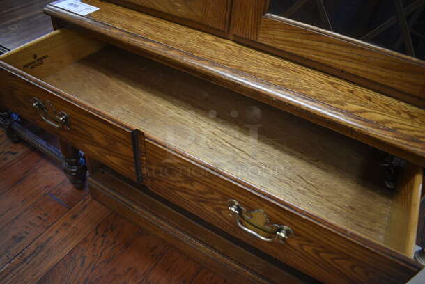 Wooden Cabinet w/ 2 Doors, Drawer and Under Shelf. 34x18x80. (gift shop) - Image 7 of 7