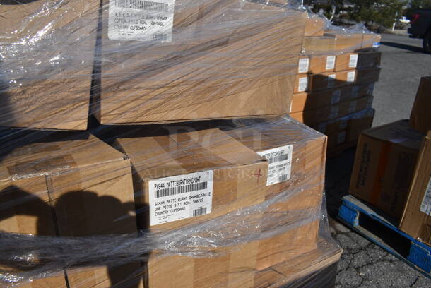 ALL ONE MONEY! Pallet Lot of Various Items Including Matte Orange Gift Boxes.  (warehouse) - Image 3 of 5