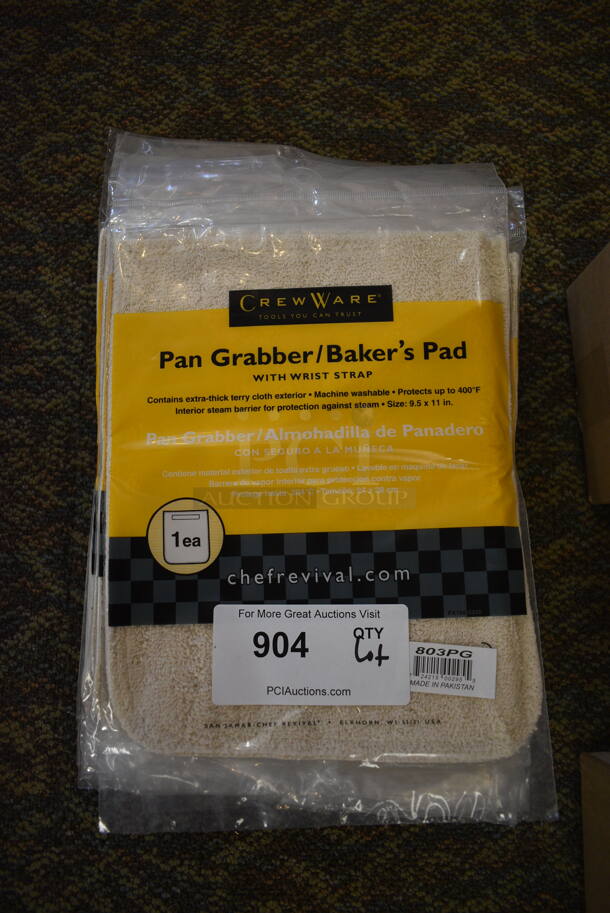 ALL ONE MONEY! Lot of BRAND NEW CrewWare Pan Grabber Baker's Pads. (gift shop)
