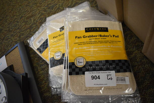 ALL ONE MONEY! Lot of BRAND NEW CrewWare Pan Grabber Baker's Pads. (gift shop) - Image 2 of 2