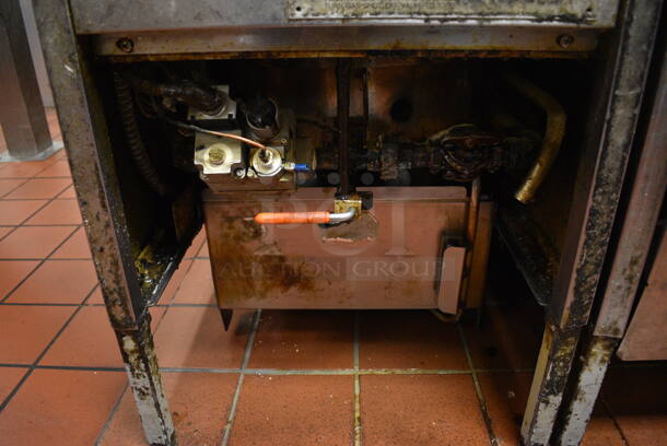 Broaster Model 1800GH Stainless Steel Commercial Floor Style Natural Gas Powered Pressure Fryer. 18x34x48. Unit Was In Working Condition When Restaurant Closed. (kitchen) - Image 6 of 10
