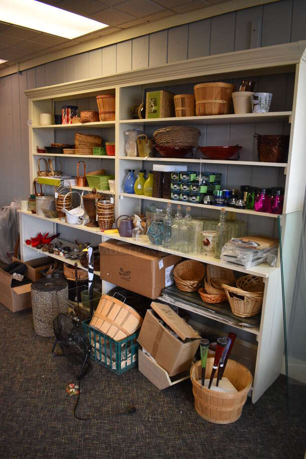 White Wooden Shelving Unit w/ Contents Including Baskets. BUYER MUST REMOVE. 114x20x89. (garden center) - Image 9 of 9