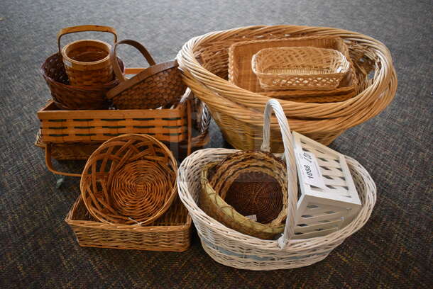 ALL ONE MONEY! Lot of 20 Various Baskets! Includes 24x18x11. (garden center)