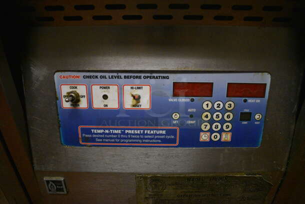 Broaster Model 1800GH Stainless Steel Commercial Floor Style Natural Gas Powered Pressure Fryer. 18x34x48. Unit Was In Working Condition When Restaurant Closed. (kitchen) - Image 4 of 8